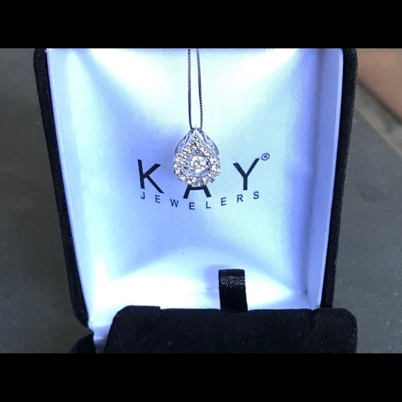 Kay Jewelers floating diamond pendant - Picture 4 of 5